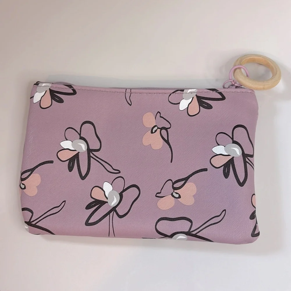 Ipsy Glam Pink Floral Cosmetic Makeup Beauty Bag April 2020